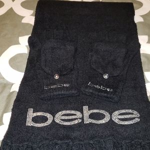 Bebe Scarf & Convertible Gloves